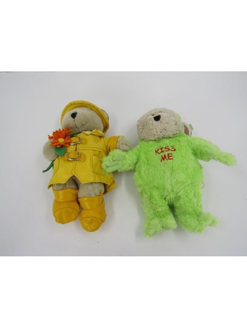 Starbucks Bearista Lot 2 Vintage 2002 Raincoat 19th + 2004 Kiss Me Frog NWT